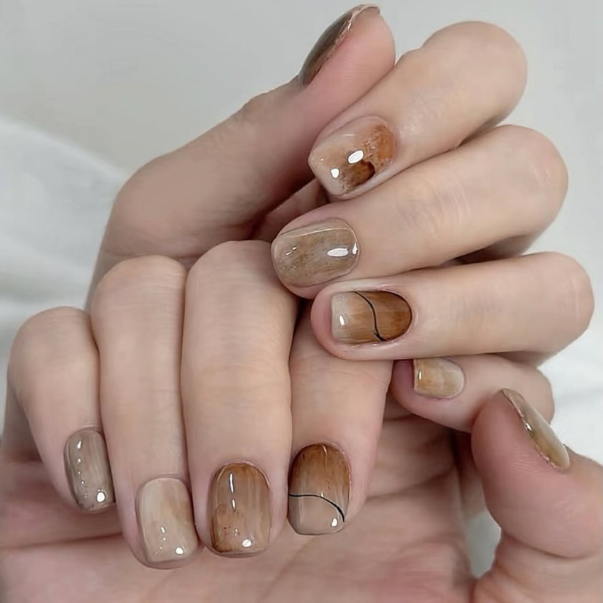 Nail art manicure result, hand-painted detail