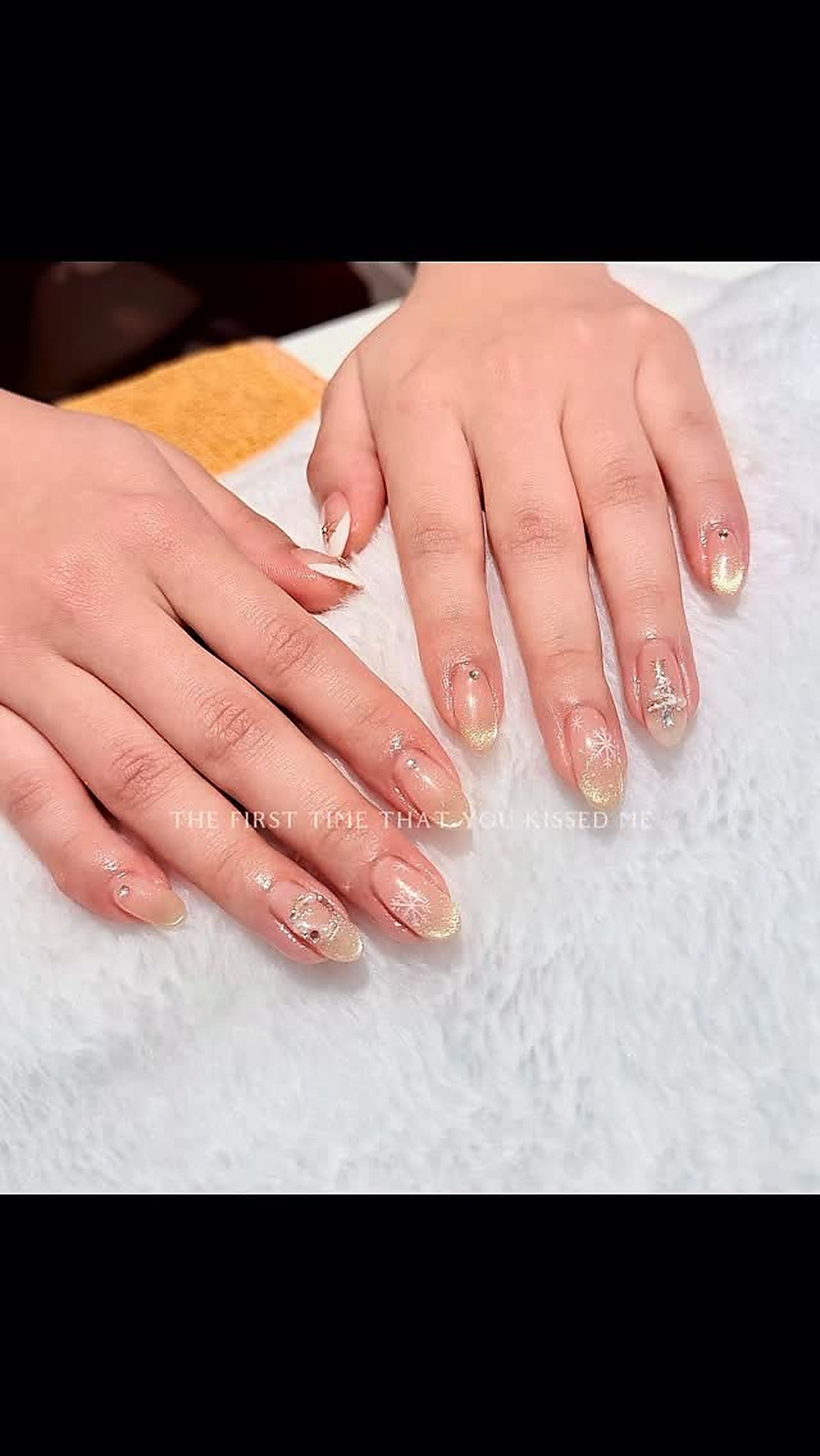 Manicure nail art set in soft tones at ELENURA