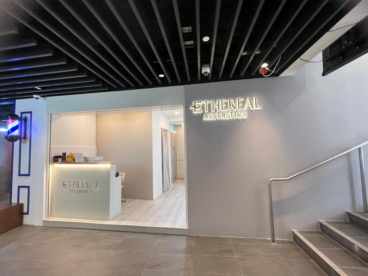 Modern aesthetic clinic storefront at Holland Piazza
