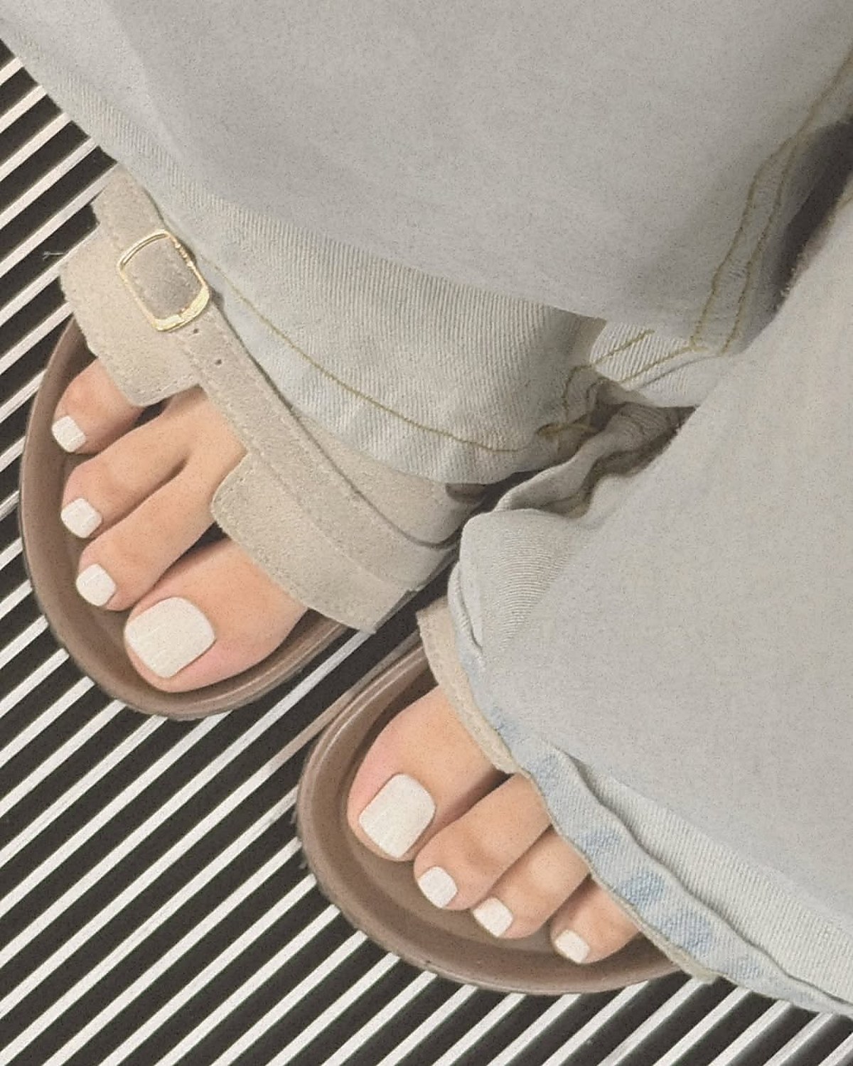 Finished pedicure with nail art detail