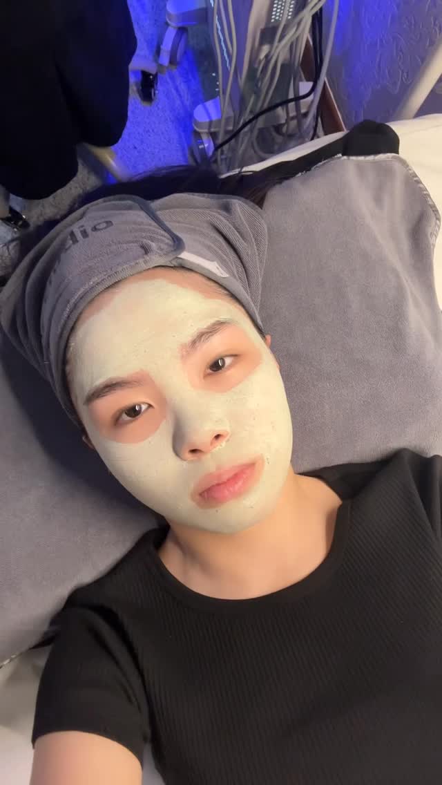 Skincare mask treatment, layered recovery step