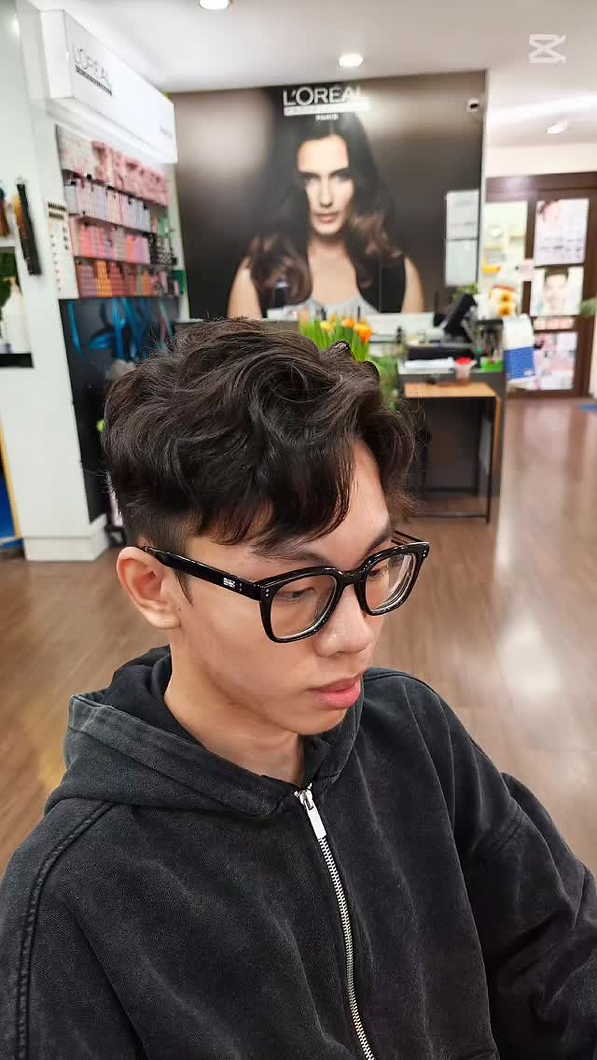Short textured hair styling