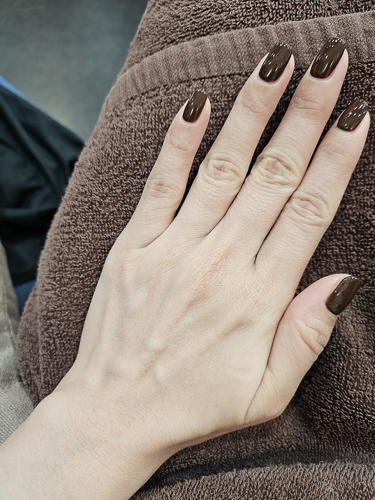 Manicure nail art result with custom design
