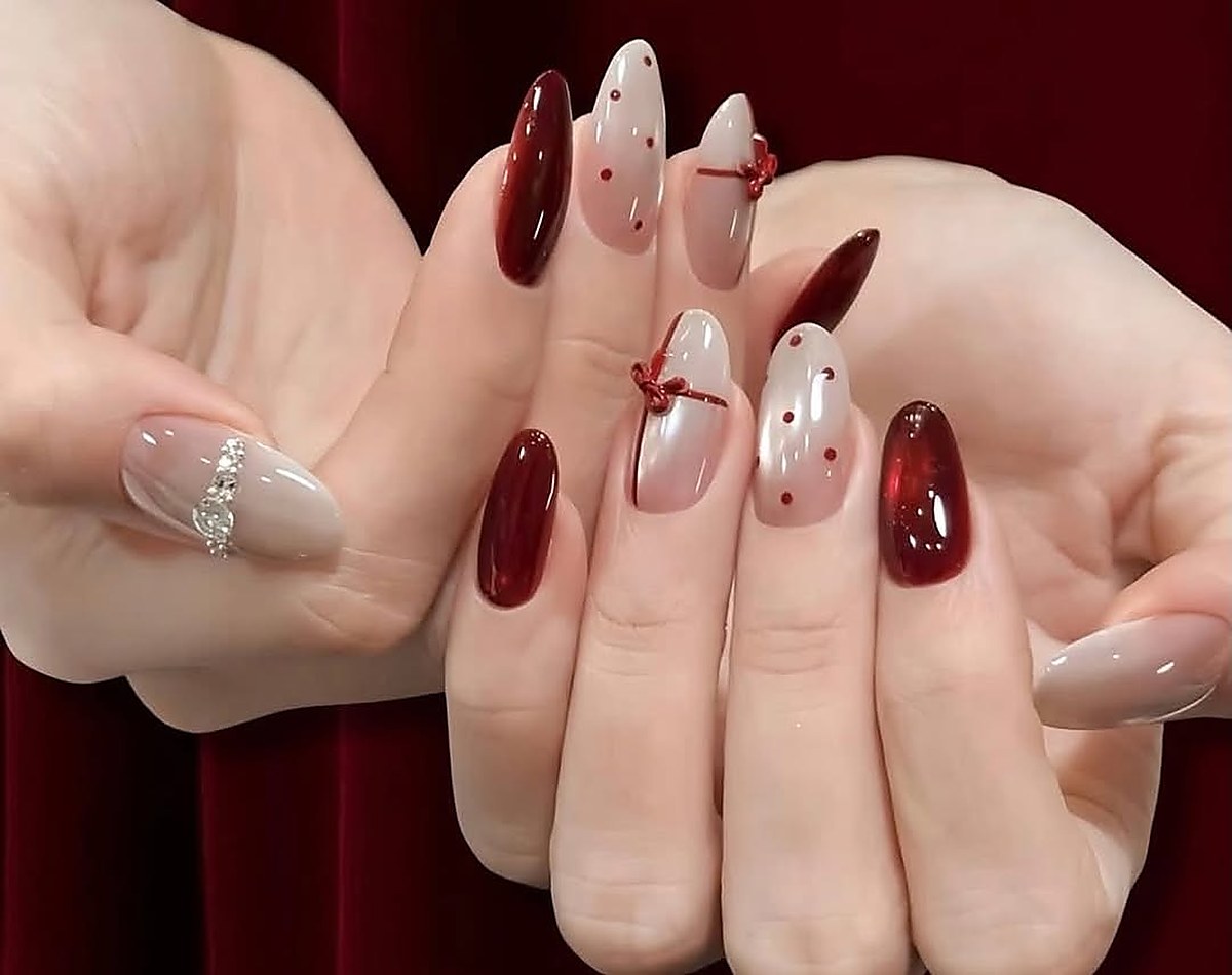 Nail art manicure design — Mythical Lab