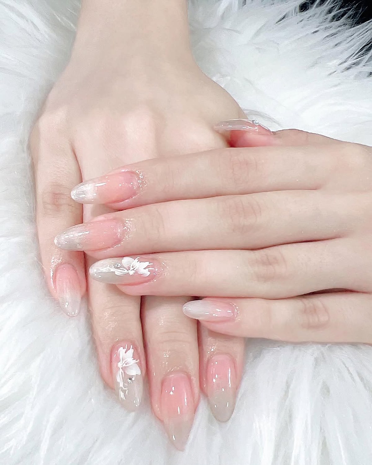 Gel manicure with polished nail art