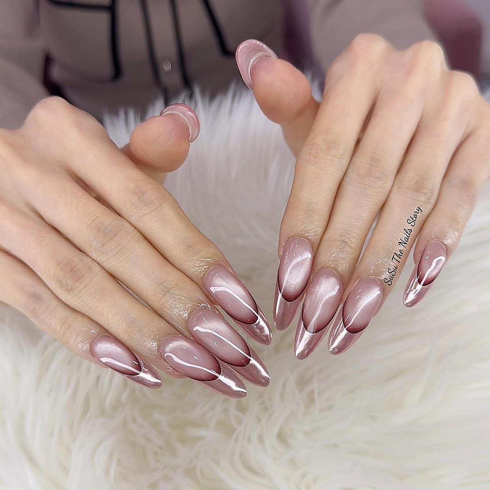 Chrome nail art manicure by SuSu The Nails Story
