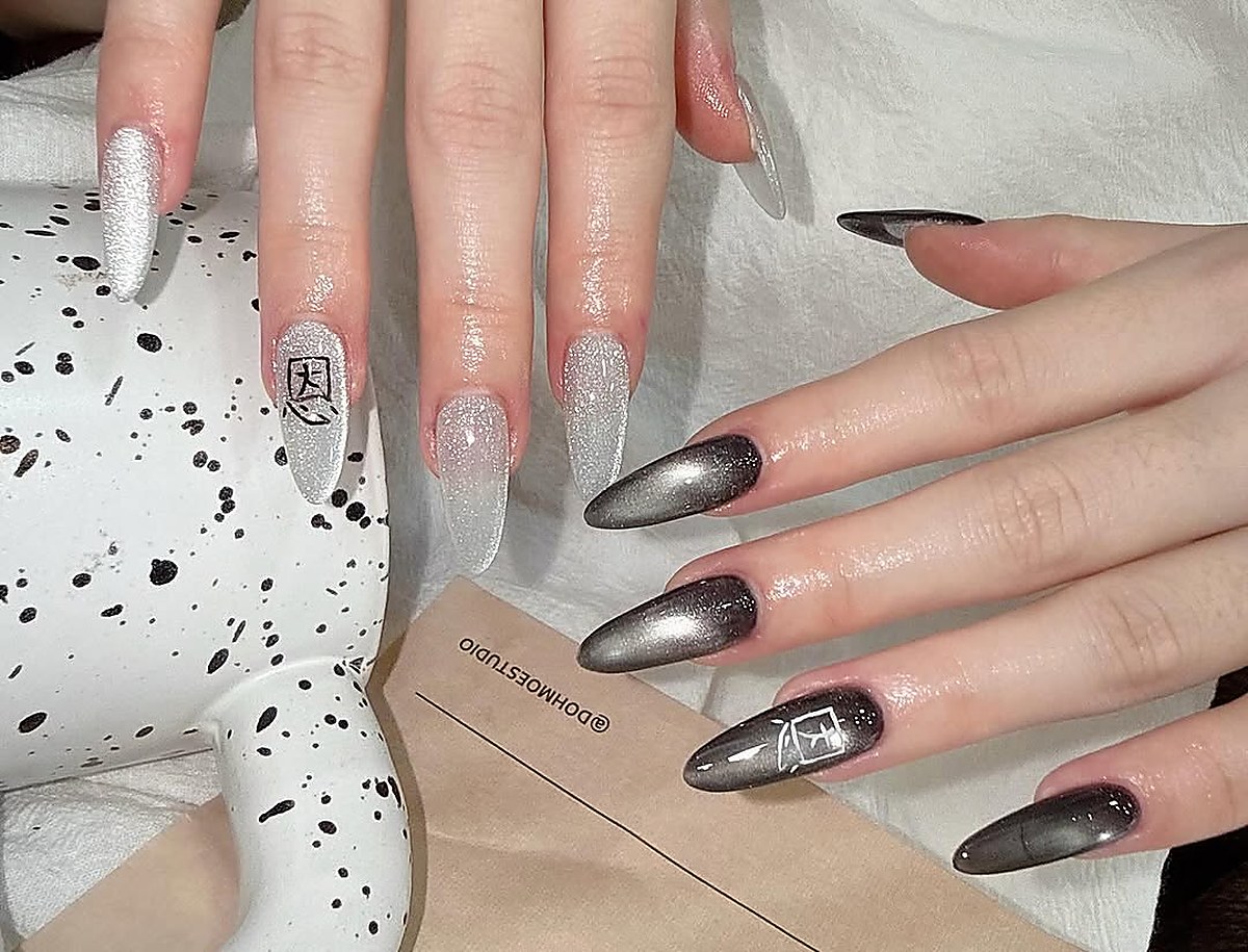 nail_art_glitter_design — soft glitter detail on a finished gel set